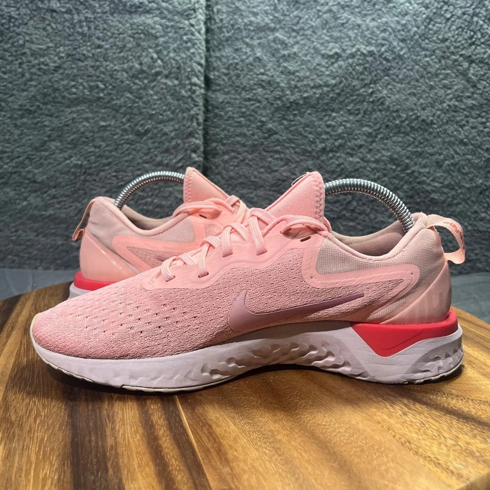 Nike Odyssey React Women's Running Shoes Pink Athletic Sneakers Size‎ 10